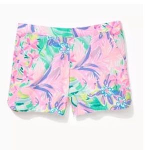 🌸Lilly Pulitzer Ocean View Shorts It Was All A Dream- Large